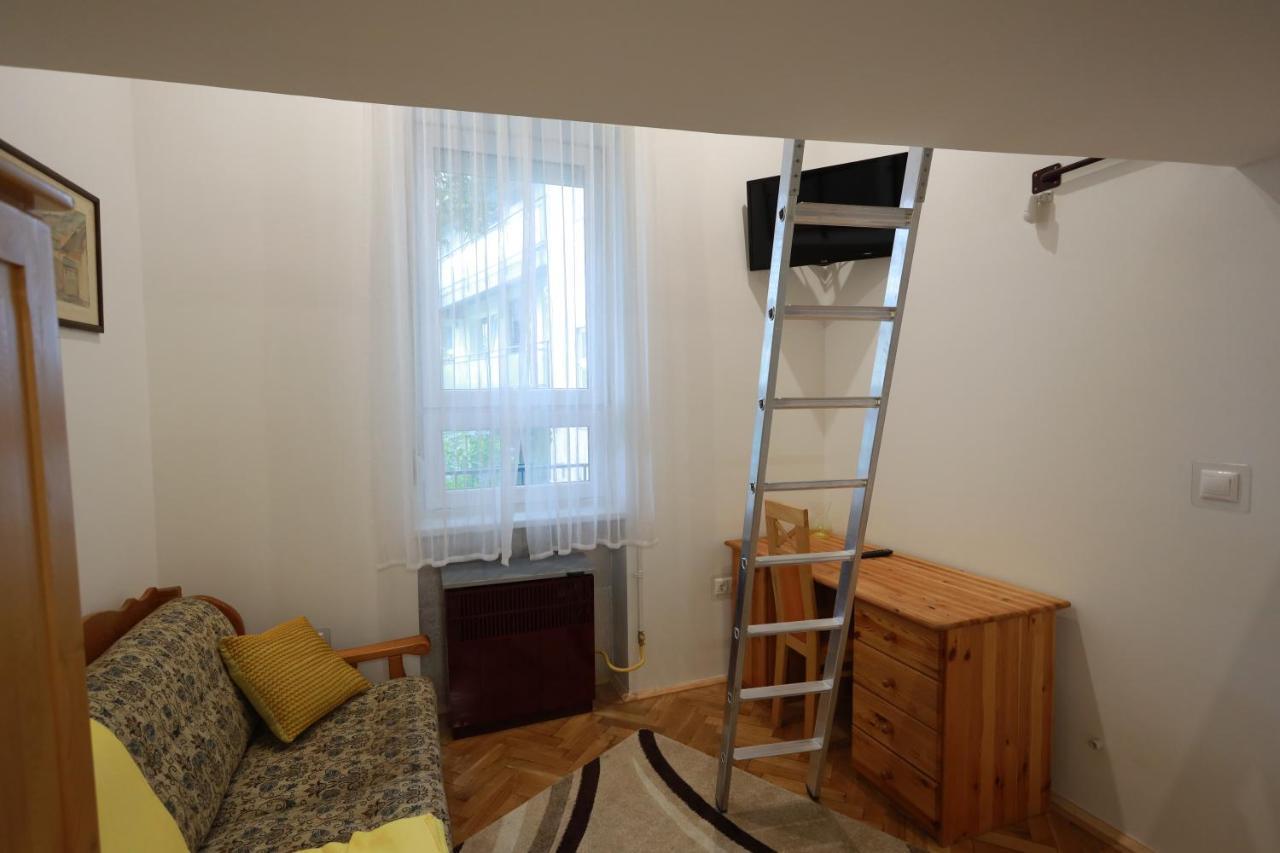 Vito Apartman Eger Eksteriør billede