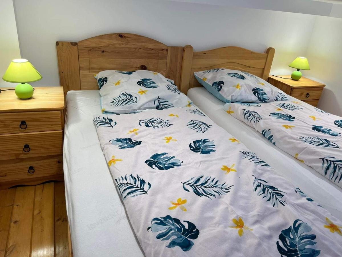 Vito Apartman Eger Eksteriør billede